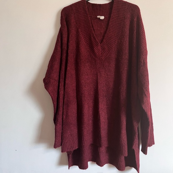 H&M Oversized Sweater. - Picture 3 of 6